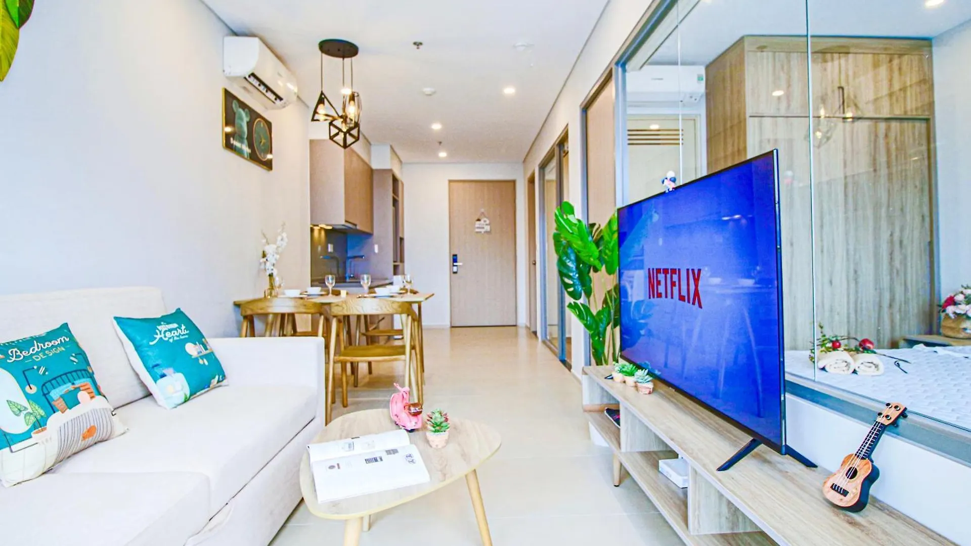 Oasis Suites - The Song, Infinity Pool & Gym Vung Tau Apartment