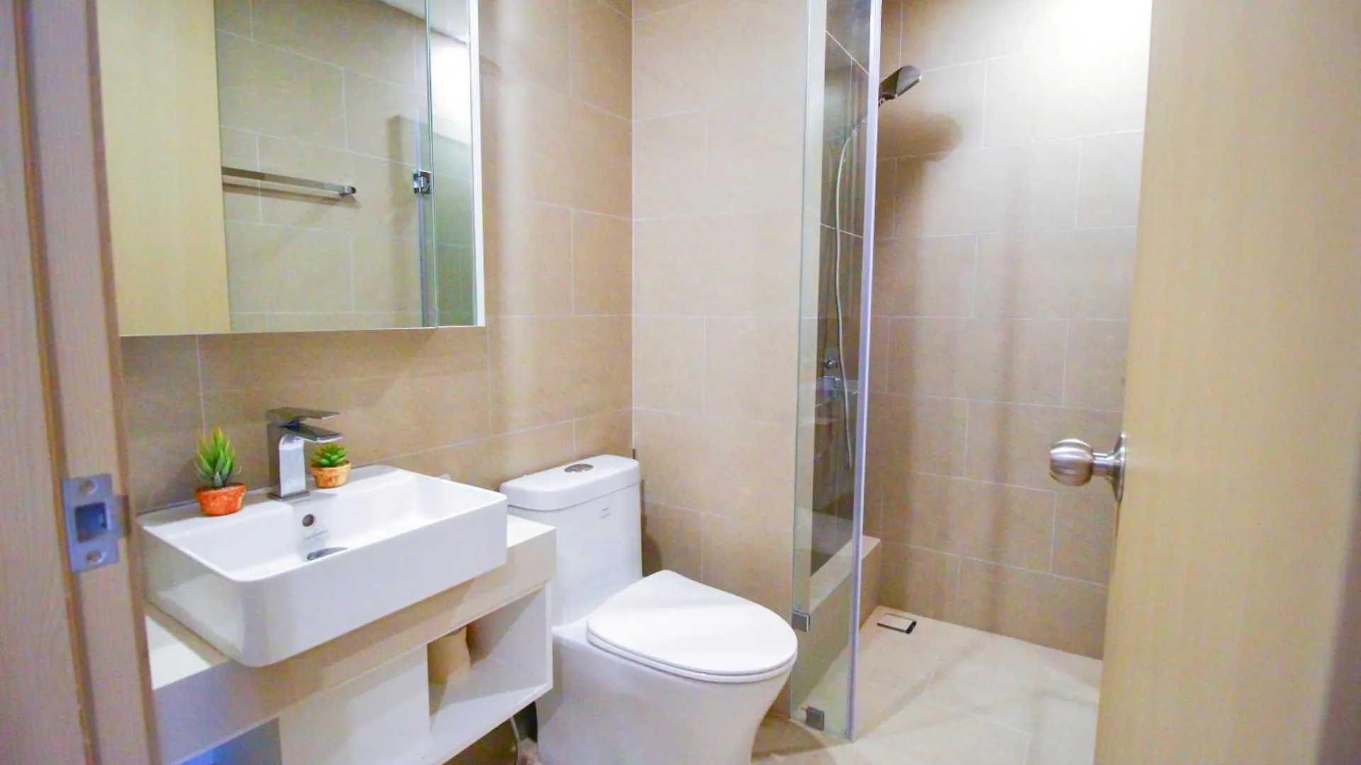 Apartment Oasis Suites - The Song, Infinity Pool & Gym Vung Tau Vietnam